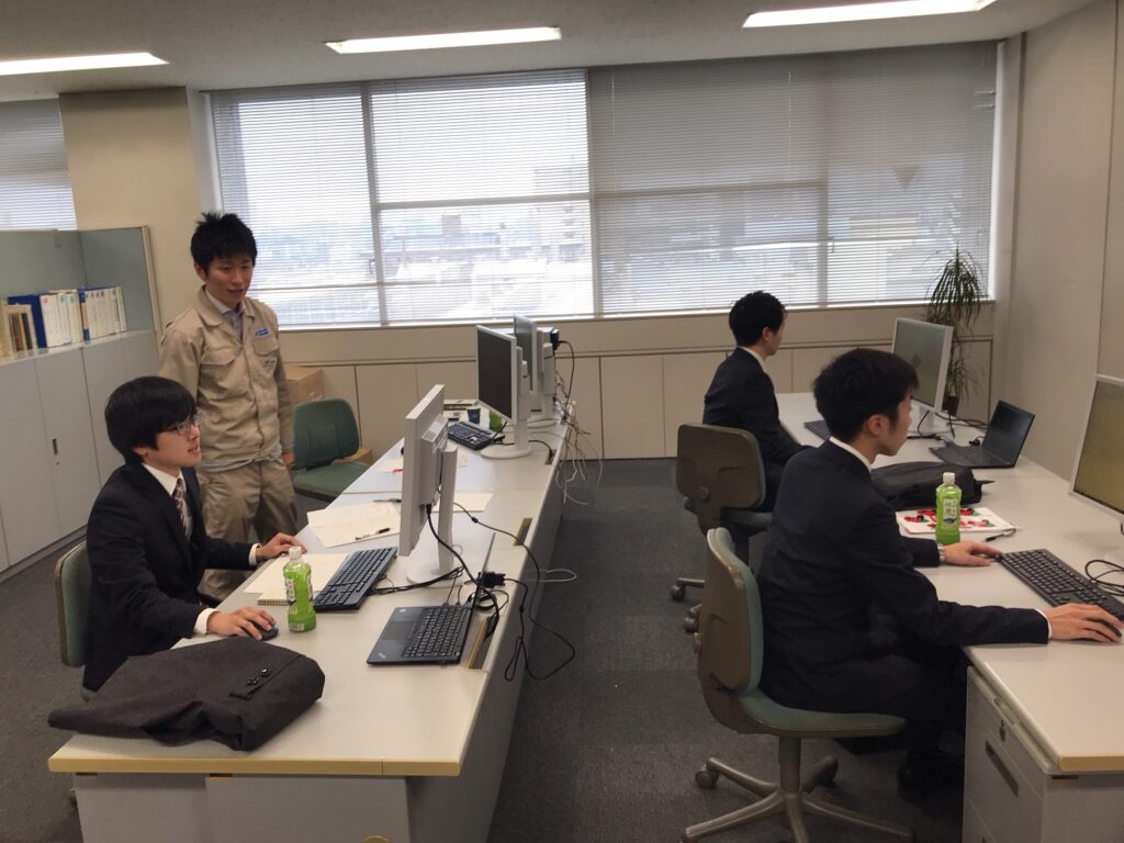 2019インターンシップ写真(CAD)
